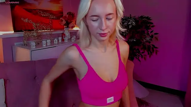 cute luucy online show from 02-06-26, 03:57