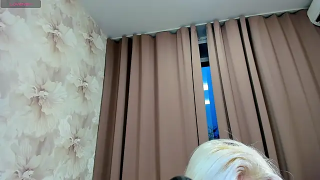 cute luucy online show from 10-21-25, 03:28