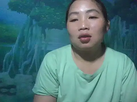 Snapshot of PhamPhung chatting on 10-06-25, 12:17 PhamPhung online show from 10-06-25, 12:17
