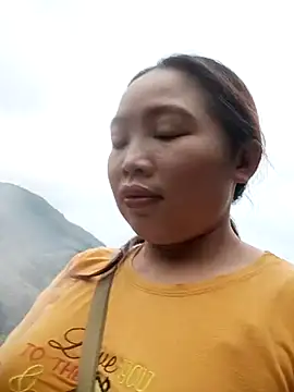 PhamPhung online show from 01-10-26, 01:34