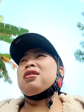 PhamPhung online show from 10-27-25, 12:55