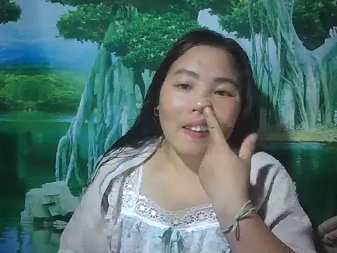 Snapshot of PhamPhung chatting on 09-12-25, 01:11 PhamPhung online show from 09-12-25, 01:11