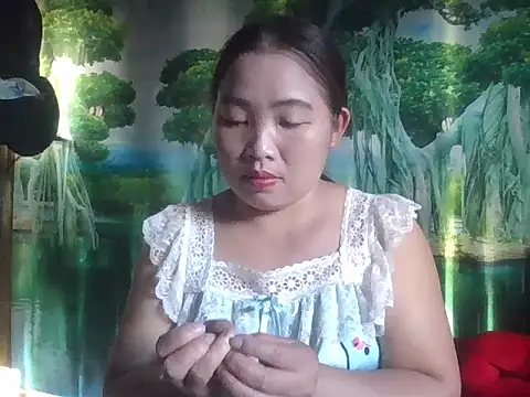Snapshot of PhamPhung chatting on 10-09-25, 02:23 PhamPhung online show from 10-09-25, 02:23