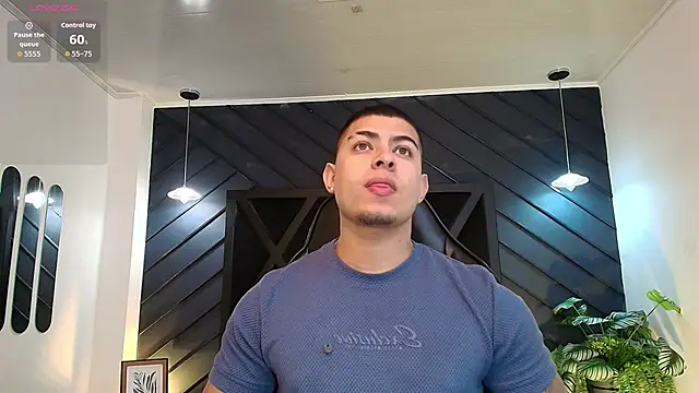 Snapshot of marco_garciia_ chatting on 02-20-26, 11:17 marco garciia online show from 02-20-26, 11:17