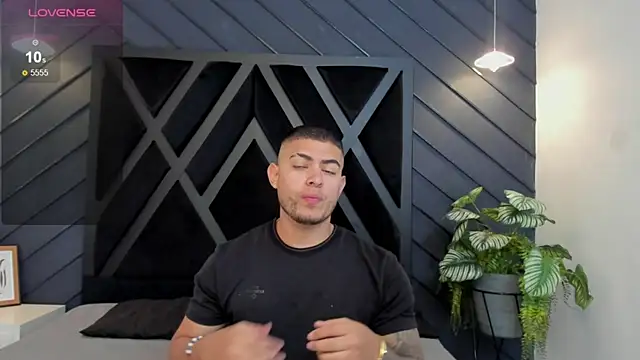 marco garciia  online show from 10-30-25, 11:12