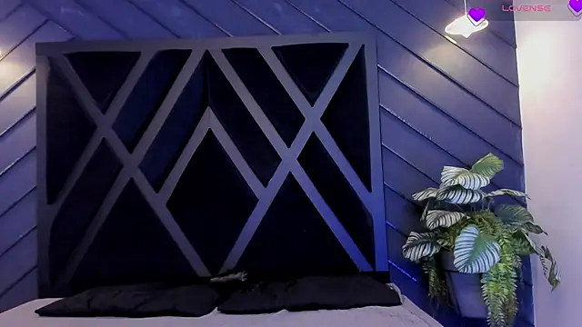 Snapshot of marco_garciia_ chatting on 02-04-26, 11:11 marco garciia online show from 02-04-26, 11:11