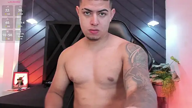 Snapshot of marco_garciia_ chatting on 02-13-26, 11:16 marco garciia online show from 02-13-26, 11:16