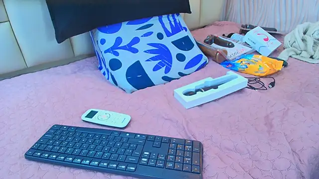 sweet amye online show from 10-11-25, 07:15