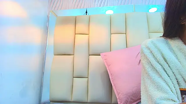 sweet amye online show from 10-06-25, 07:36