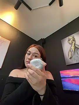 Dali collin online show from 04-15-26, 03:12