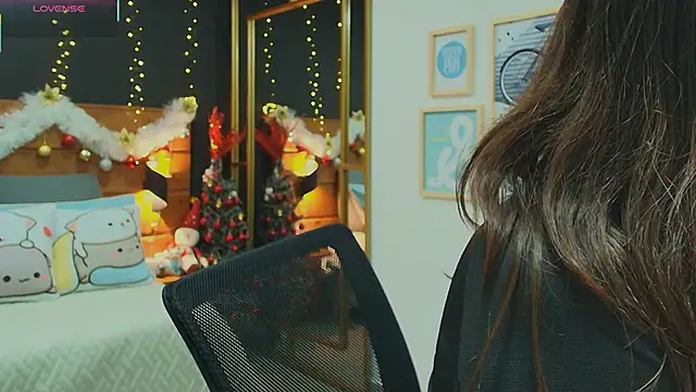 hanna kimura online show from 12-22-25, 07:47