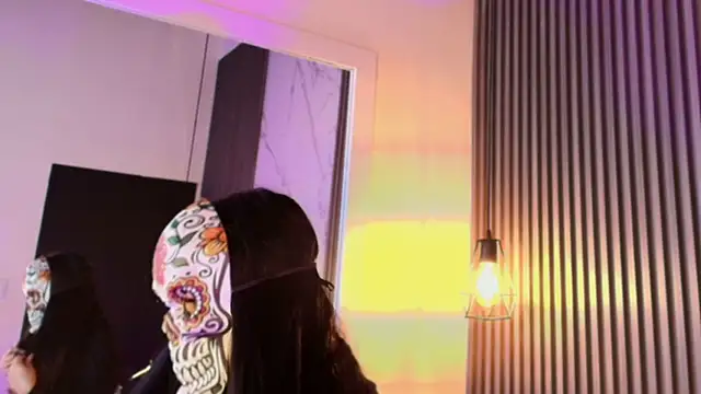 Cherry  blossom18 online show from 10-31-25, 10:34