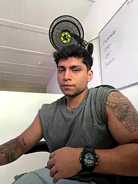 Nicolasmontoya16 online show from 09-13-25, 08:09