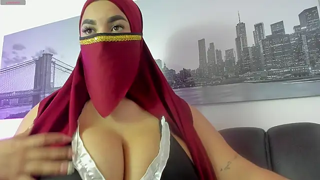 Snapshot of yasmin_rahal chatting on 02-09-26, 07:45 yasmin rahal online show from 02-09-26, 07:45