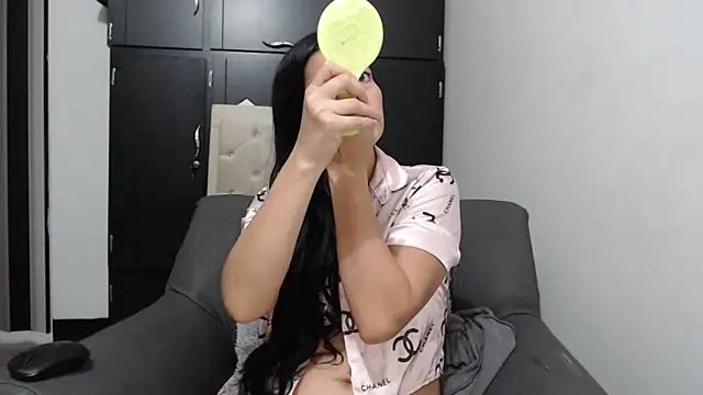 Taliana21 online show from 04-25-26, 11:24