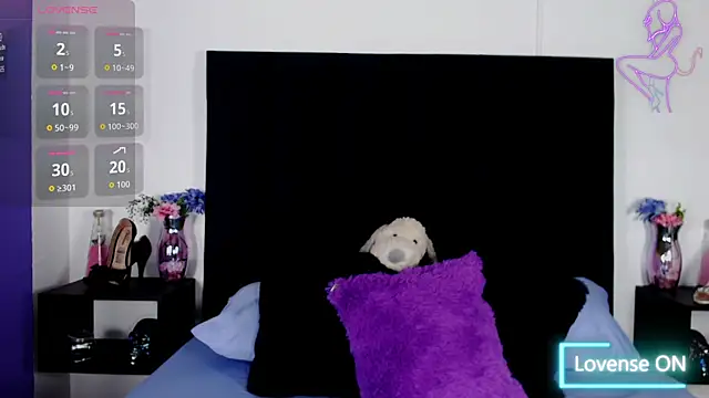 Scarlet Ray  online show from 01-08-26, 12:55