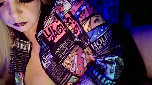 Snapshot of VanessaSpade chatting on 11-13-25, 06:50 VanessaSpade online show from 11-13-25, 06:50