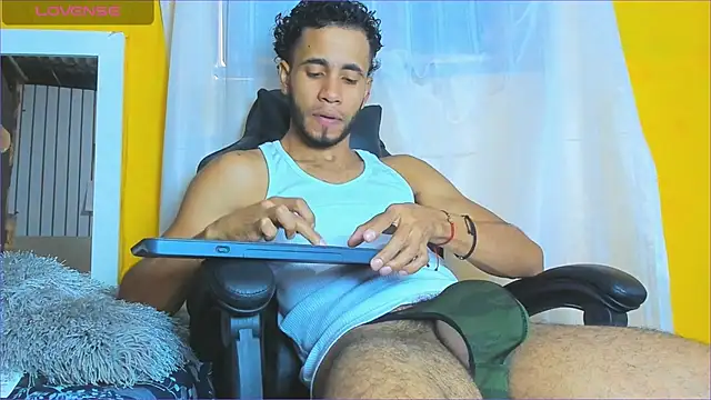 Alex bigcock11  online show from 02-19-26, 07:55