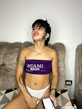 DayanaDG online show from 10-19-25, 11:07