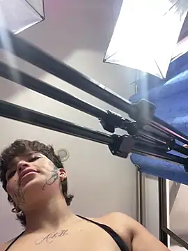 DayanaDG online show from 03-25-26, 08:30