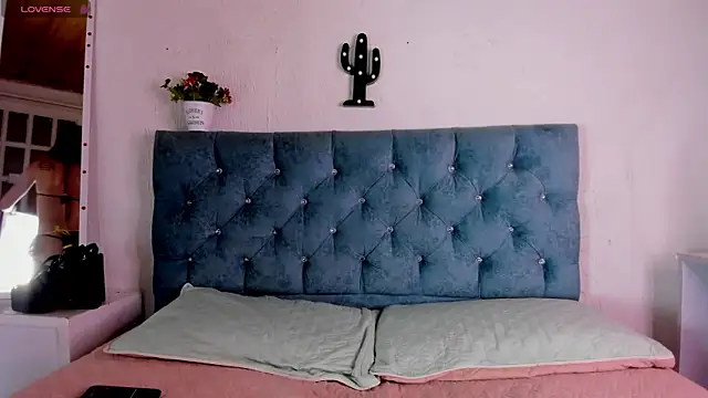 Tommy Lovee online show from 12-18-25, 11:41