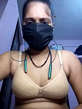 Snapshot of 3USHA chatting on 09-28-25, 07:37 3USHA online show from 09-28-25, 07:37