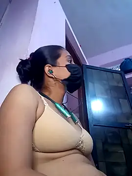 Snapshot of 3USHA chatting on 10-02-25, 08:40 3USHA online show from 10-02-25, 08:40