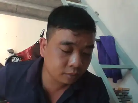Snapshot of Boy_kuto77 chatting on 06-20-26, 01:32 Boy kuto77 online show from 06-20-26, 01:32