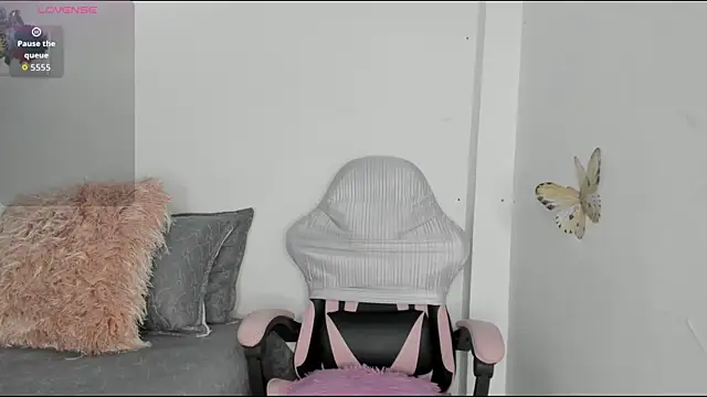 mari-ross online show from 07-19-26, 02:09