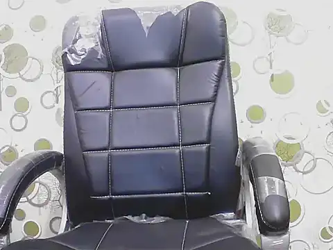 Snapshot of elize__ chatting on 02-15-26, 06:14 elize online show from 02-15-26, 06:14