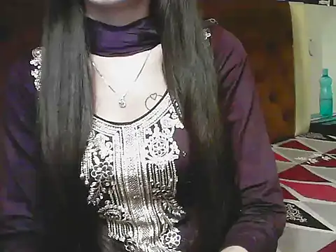 elize   online show from 12-19-25, 03:54