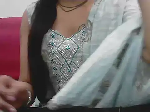 Snapshot of elize__ chatting on 02-02-26, 03:27 elize online show from 02-02-26, 03:27
