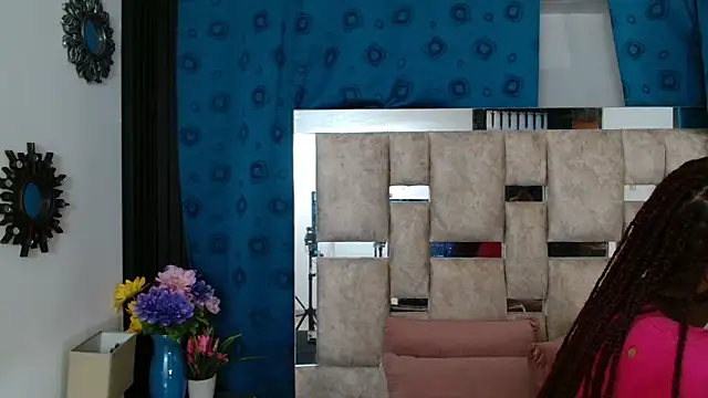 AmbarSmit online show from 11-05-25, 07:17