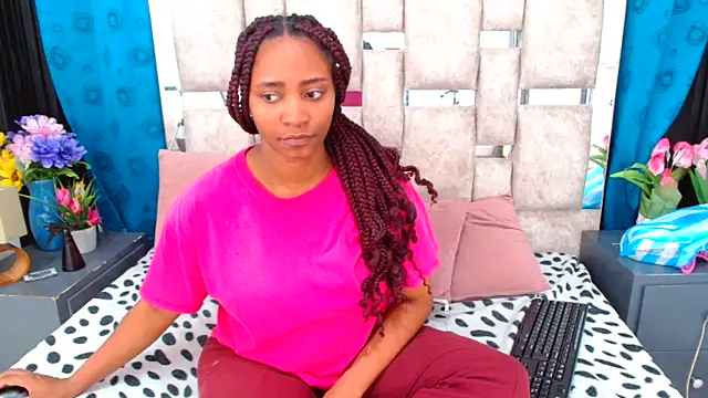 AmbarSmit online show from 09-30-25, 03:45