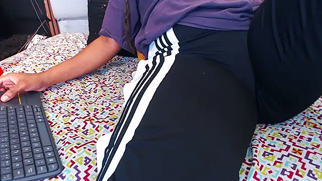Snapshot of AmbarSmit chatting on 06-27-26, 03:34 AmbarSmit online show from 06-27-26, 03:34