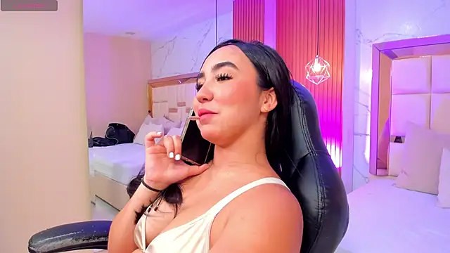 julieta rosee online show from 05-20-26, 11:46
