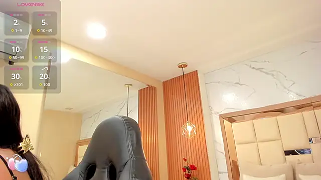 julieta rosee online show from 11-20-25, 09:58