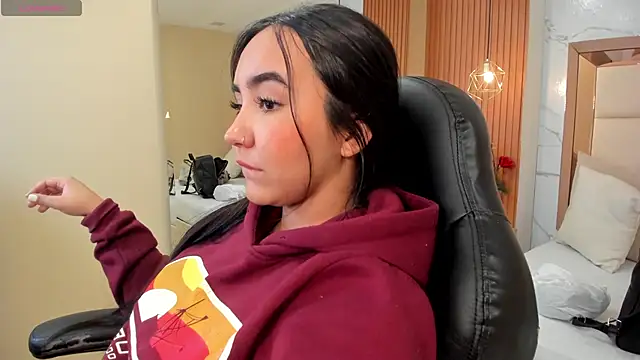 julieta rosee online show from 12-01-25, 10:10