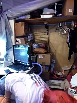 Purple2StayThnxx online show from 11-17-25, 08:46