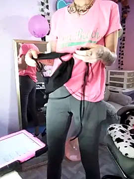 Purple2StayThnxx online show from 10-13-25, 02:51