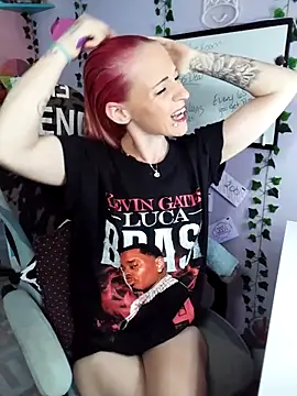 Purple2StayThnxx online show from 11-05-25, 04:21