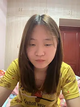 Snapshot of CoCo-s chatting on 09-14-25, 05:24 CoCo-s online show from 09-14-25, 05:24