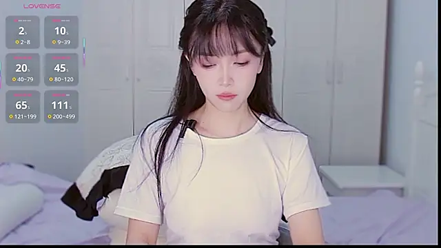XiaoNana  online show from 09-29-25, 01:34