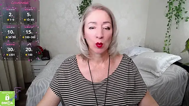 hunters woman online show from 10-08-25, 02:07