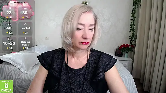 hunters woman online show from 11-07-25, 02:10