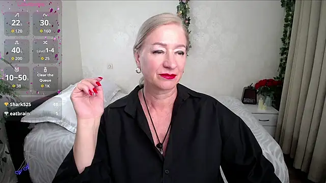Snapshot of hunters_woman chatting on 07-06-26, 03:03 hunters woman online show from 07-06-26, 03:03