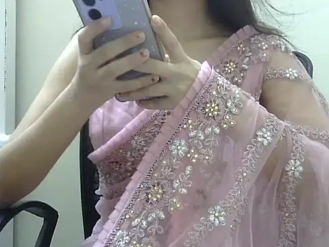 Simranjeet kaur26 online show from 10-24-25, 03:00