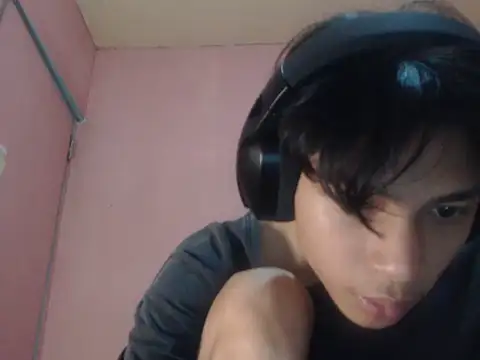 Snapshot of Kyoshi_19 chatting on 06-16-26, 07:30 Kyoshi 19 online show from 06-16-26, 07:30