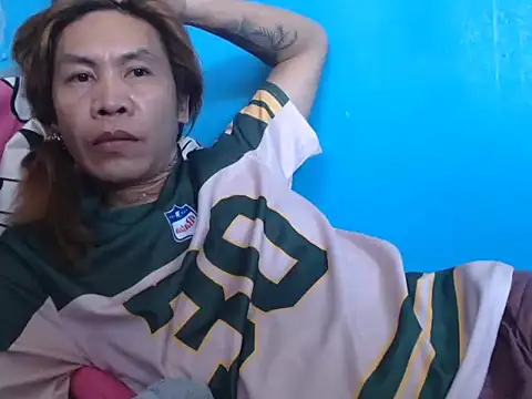 Snapshot of YourTopweng chatting on 04-16-26, 02:12 YourTopweng online show from 04-16-26, 02:12