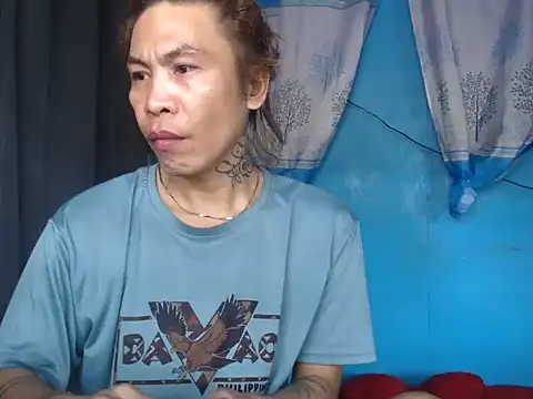 Snapshot of YourTopweng chatting on 04-12-26, 02:48 YourTopweng online show from 04-12-26, 02:48